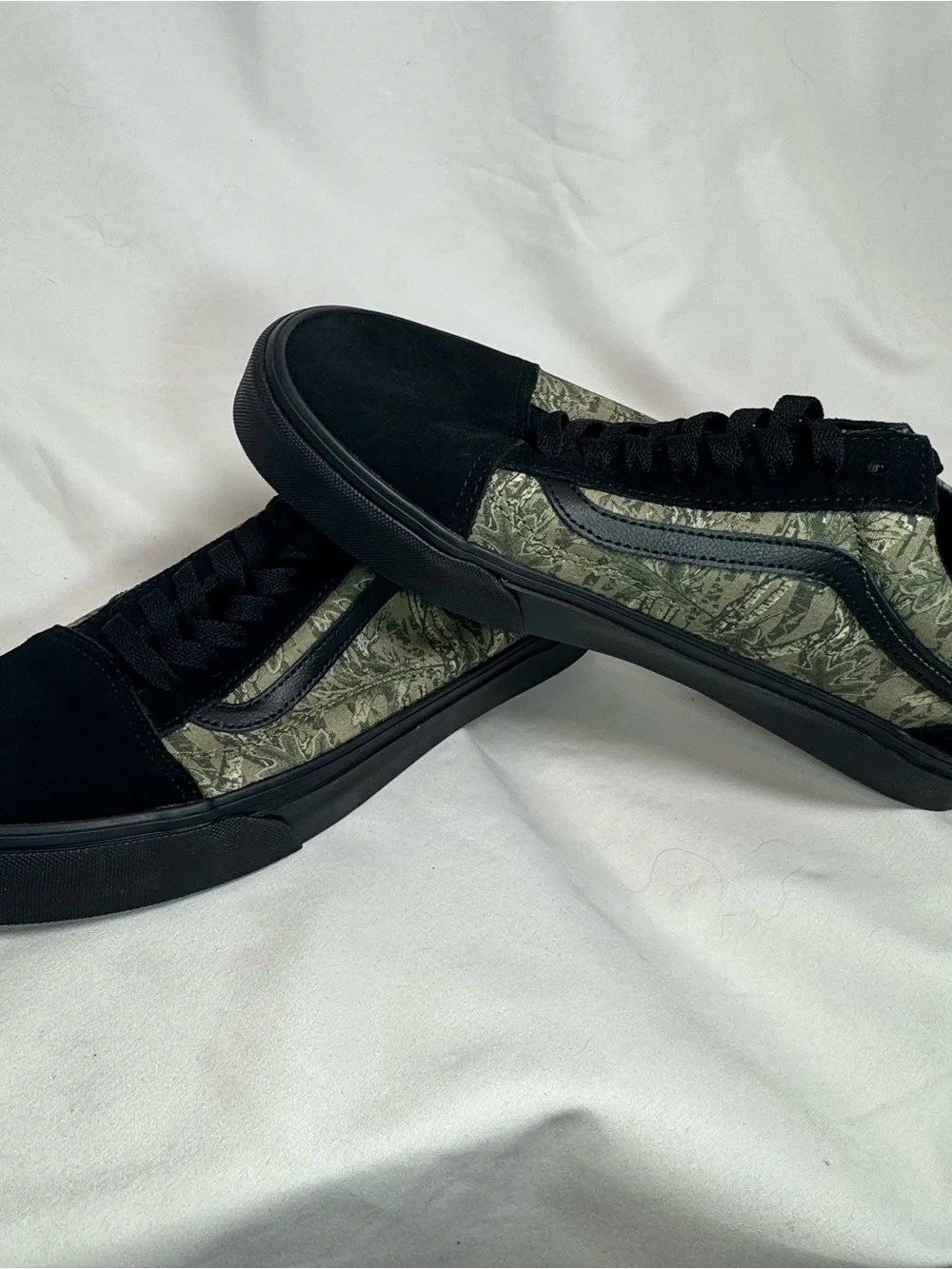 NWOT Vans Old Skool Black Camo Low Top Skate Shoes Size 10
